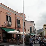 Domus Linda Forio (Isola d'Ischia)